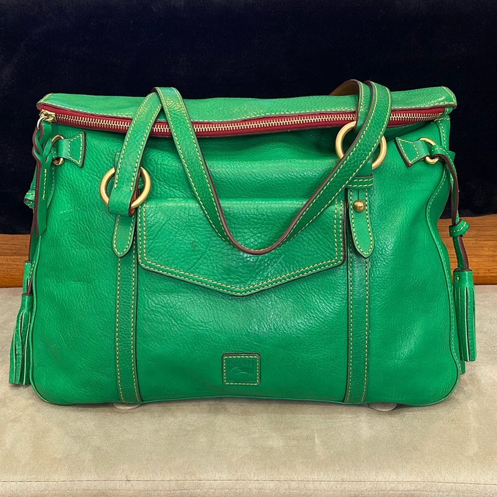 Dooney & Bourke Smith Bag